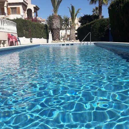 Residencia Alhambra Los Cisnes Torrevieja Bagian luar foto