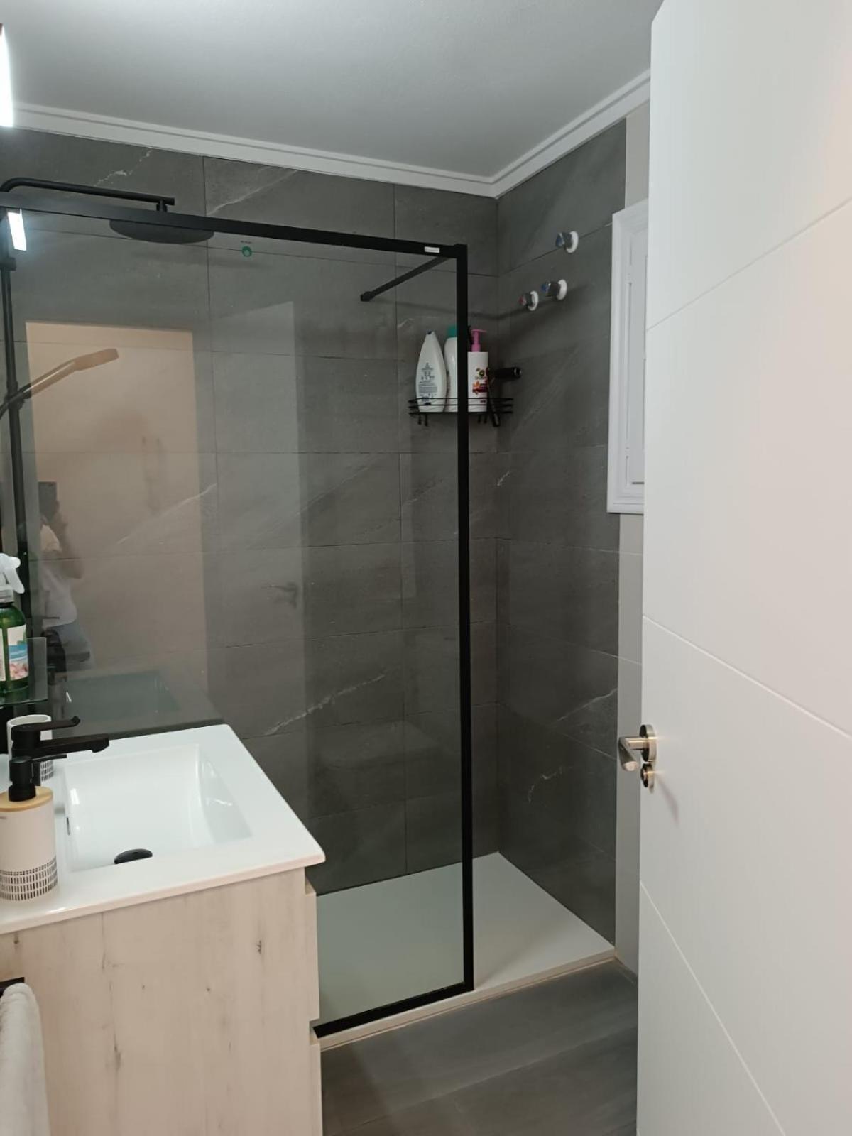 Residencia Alhambra Los Cisnes Torrevieja Bagian luar foto